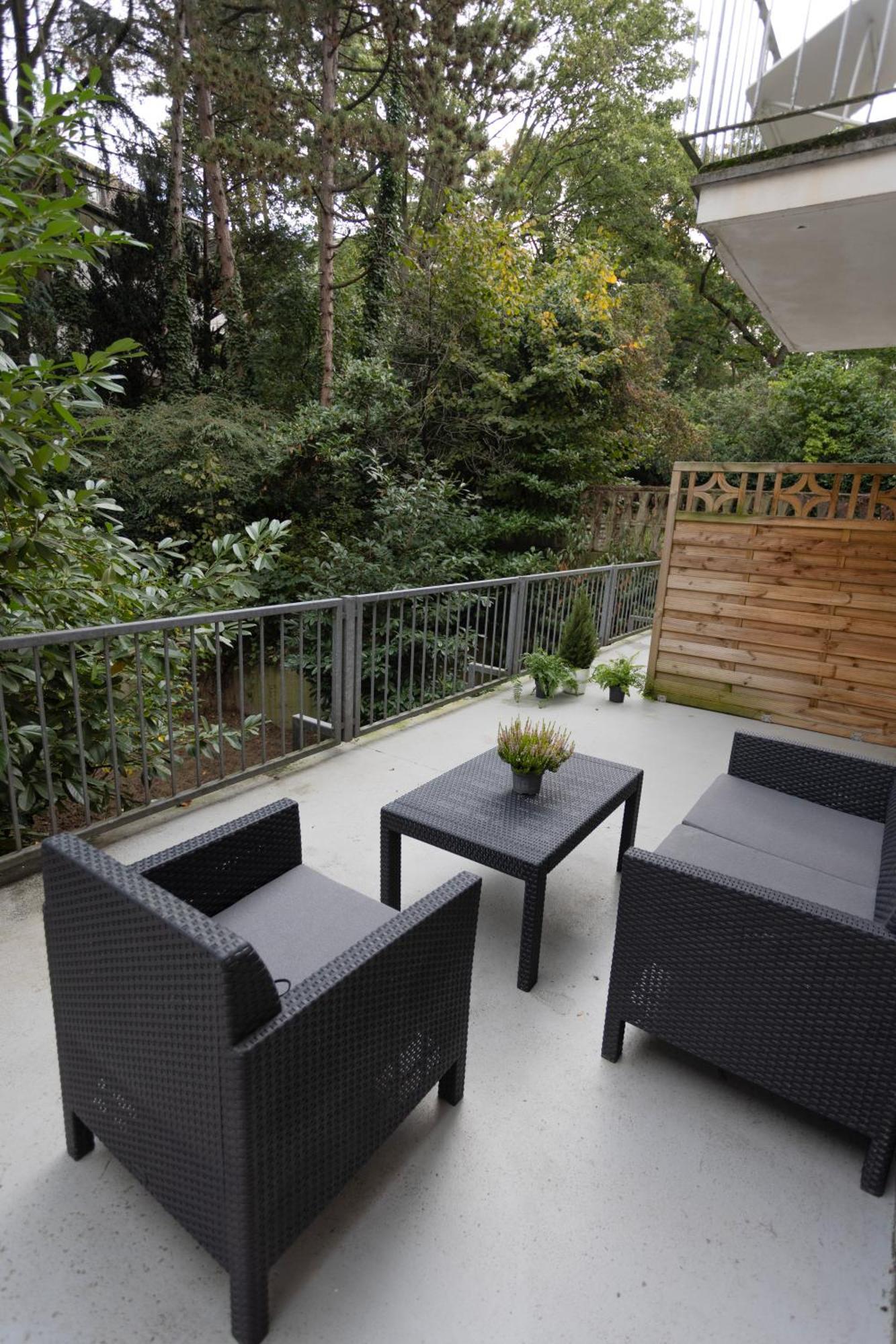 Central Apartment With Terrace And A Free Parking Duisburg Eksteriør bilde
