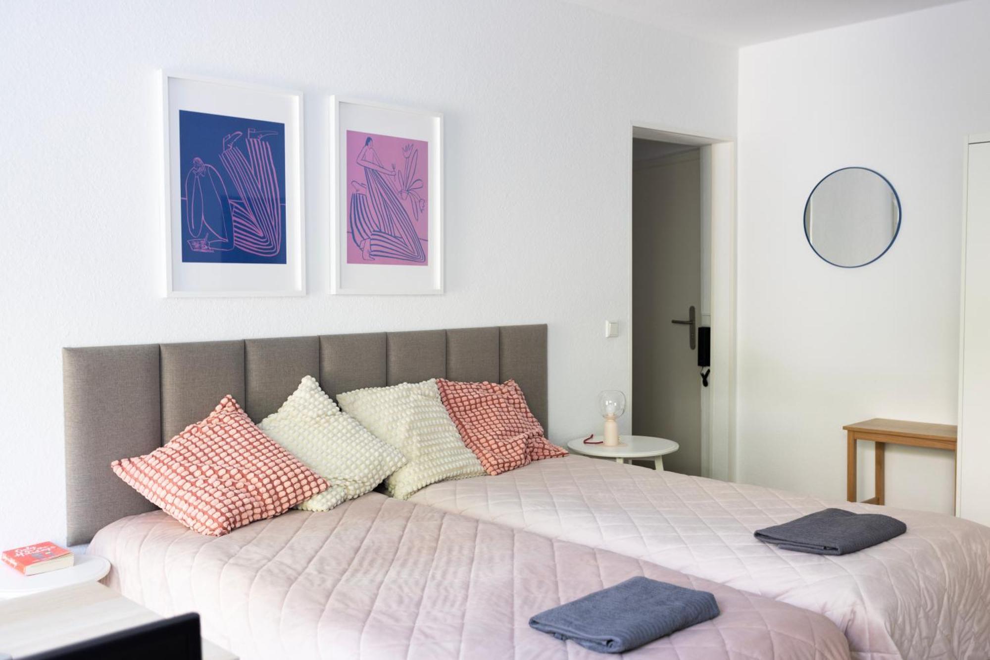Central Apartment With Terrace And A Free Parking Duisburg Eksteriør bilde